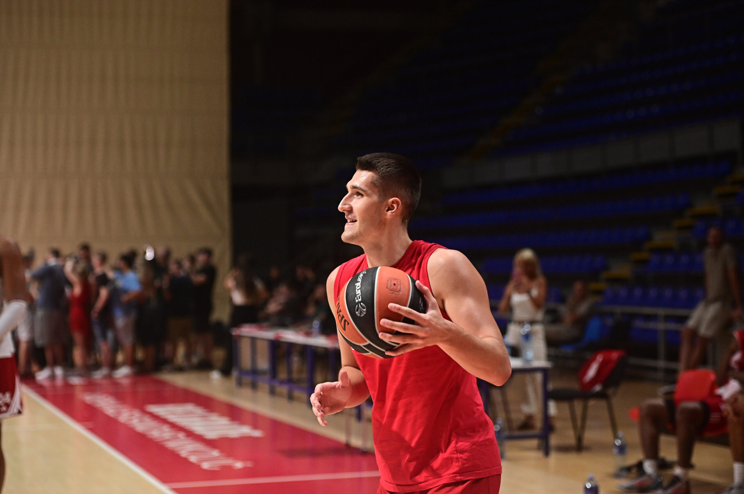 Crvena zvezda pokrenula prodaju ulaznica za 180. večiti derbi: Poznate cene i detalji