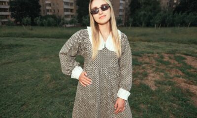 Farmerke inspirisane devedesetim vraćaju se kao jesenji modni hit – farmerke moda jesen