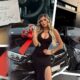 IZNENAĐENJE KOJE SE PAMTI: Marijana Zonjić dobila luksuzni automobil sa personalizovanom čestitkom (FOTO) – poklon od supruga