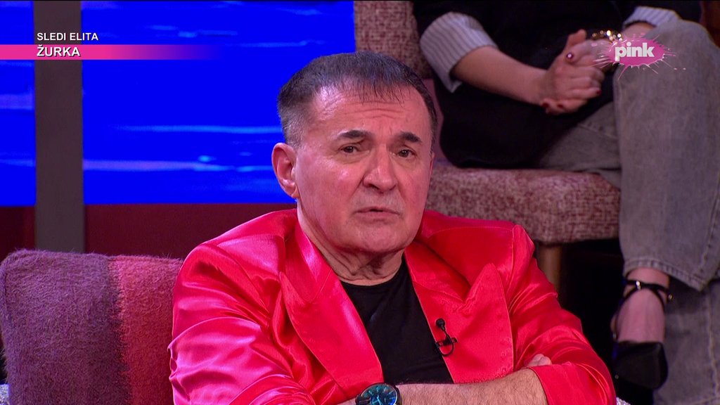 MITAR MIRIĆ NASMEJAO INTERNET DO SUZA: Pevač zategao lice filterom, snimak postao hit (FOTO) – Mitar Mirić filter