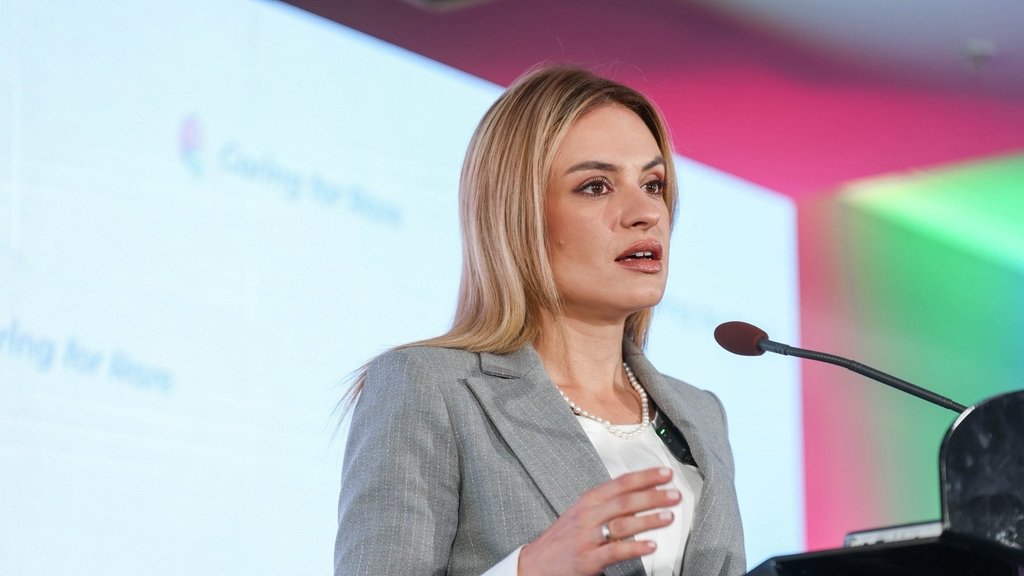 Status roditelja negovatelja u Srbiji: Šta donosi nova podrška porodicama sa retkim bolestima