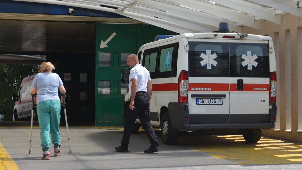 Amerikanac povređen na Adi Ciganliji: Iznenadio se cenom hitne hirurgije u Beogradu (VIDEO) – napad u Beogradu
