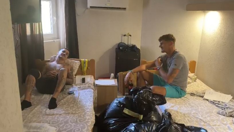 KARANTIN PRED VELIKO USELJENJE U ELITU: Vasilije Obradović otkrio prve utiske i odnose među takmičarima (VIDEO) – atmosfera u karantinu