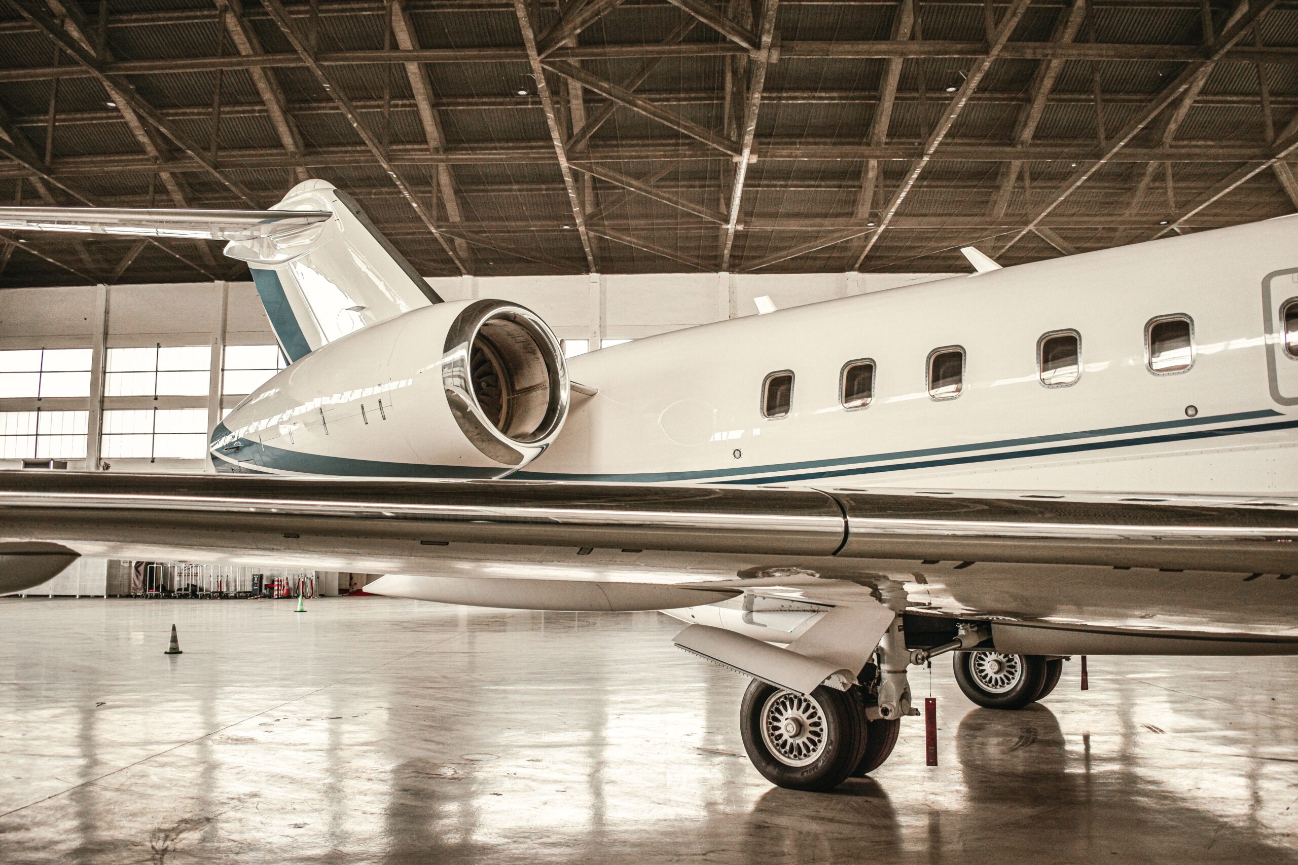Prince Aviation ističe važnost ljudskih tehničara za održavanje aviona uprkos razvoju AI