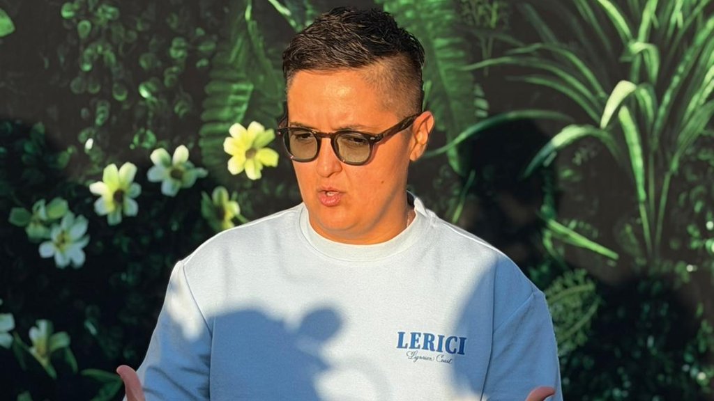 KAKO JE IZGLEDALA LJUBAV MARIJE ŠERIFOVIĆ I SLAVKA KALEZIĆA: Njihov odnos i raskid i dalje intrigiraju javnost (FOTO) – ljubav na daljinu Marije Šerifović i Slavka Kalezića