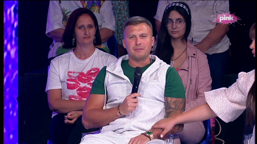 KARIĆEV POTEZ ZBUNIO SVE: Stefan Karić se obratio psu Anđele Đuričić, a nju izostavio iz pozdrava (VIDEO) – Stefan Karić Elita 10