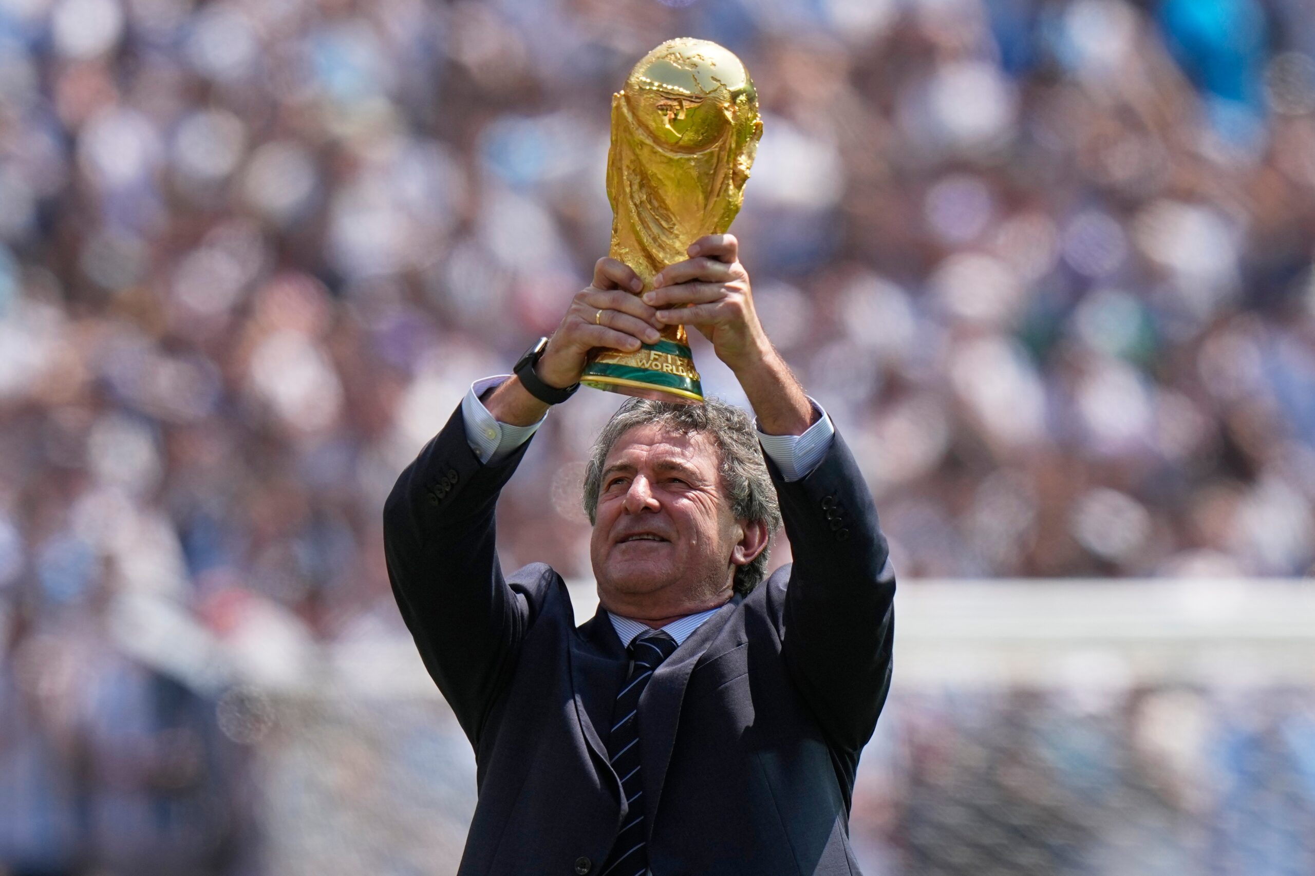 Mario Kempes postigao prva dva gola za Valensiju: Istorijski debi na Mestalji – Mario Kempes Valensija Selta