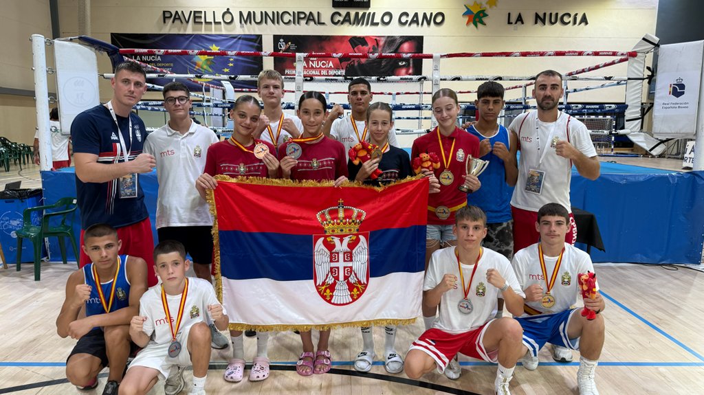 Srpski boks osvojio deset medalja na turniru Boksam u La Nusiji