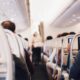 Zmija izašla iz prtljaga tokom leta iznad Italije, karabinjeri blokirali avion po sletanju – zmija iz prtljaga u avionu