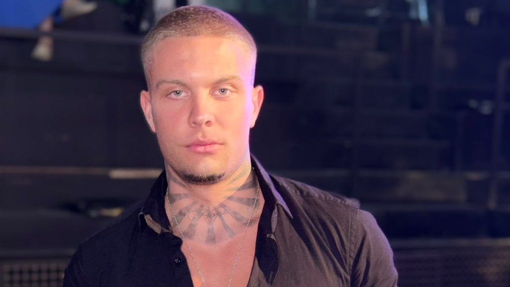 LEON MENJA TAKTIKU U RIJALITIJU: Priznao da će pokušati da osvoji Anđelu Đuričić nakon raskida sa Gastoza (FOTO) (VIDEO) – Leon Caner Anđela Đuričić