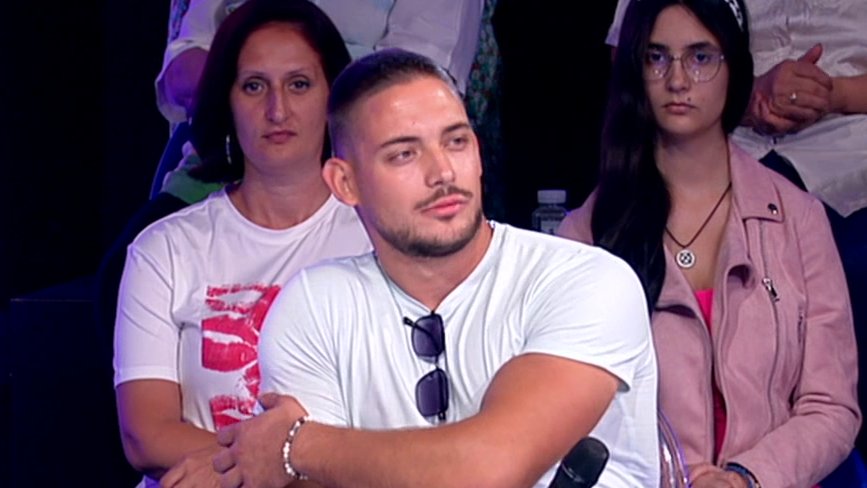 NAPETO U STUDIJU TOKOM EMISIJE: Dalibor Zarić otkrio simpatije prema Slađi Poršelini, a Terzu isprozivao (VIDEO) – Dalibor Zarić u studiju