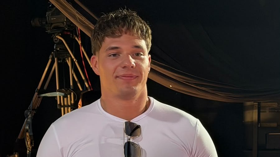 NE ODGOVARA NA PRETNJE, NASTAVLJA SVOJ PUT: Veljko Petković otkrio zbog čega mu Gastozove reči ne smetaju u pokušaju da osvoji Anđelu Đuričić (FOTO) (VIDEO) – Veljko Petković Elita 10