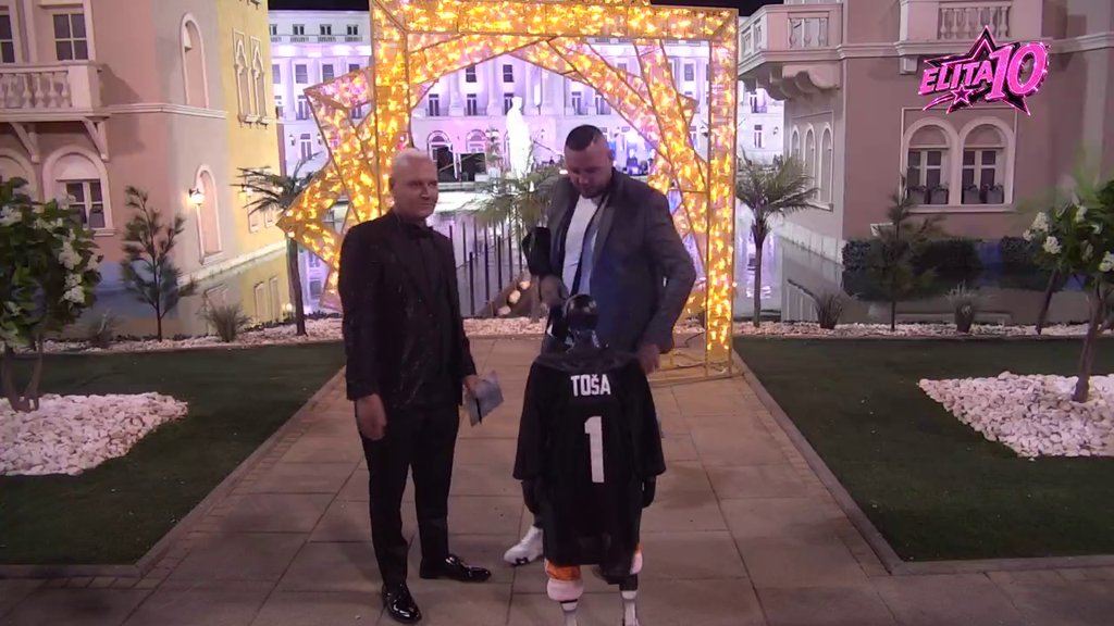 OPUŠTENA ATMOSFERA UOČI NOVIH UČESNIKA: Milan Milošević i Filip Car razgovarali sa Tošom i Fifi, pogledajte kako je izgledalo druženje (VIDEO)