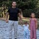 PROMENA KOJA JE OBRADOVALA MNOGE: Darko Lazić sa ćerkama u svetinji, porodične fotografije raznežile fanove (FOTO)
