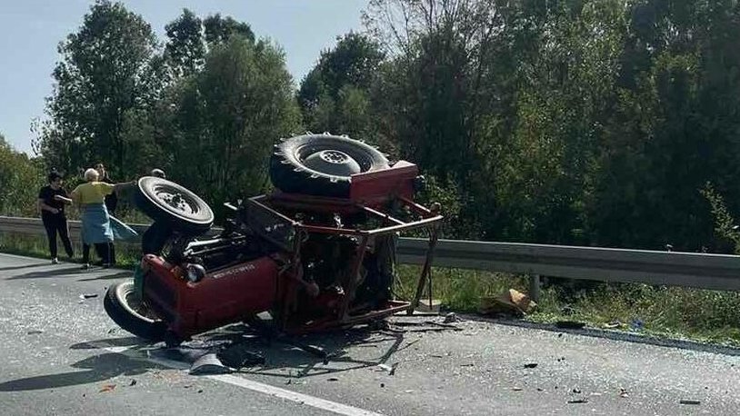 Tragedija kod Grocke: Muškarac izgubio život pod traktorom u Zaklopači – nesreća u Zaklopači