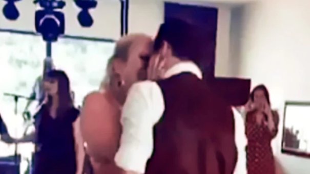 KAKO JE NIKOLA SARIĆ SAJKO PROMENIO ŽIVOT: Oženio deset godina stariju Milicu Cerović, danas vodi ugostiteljske lokale (FOTO)