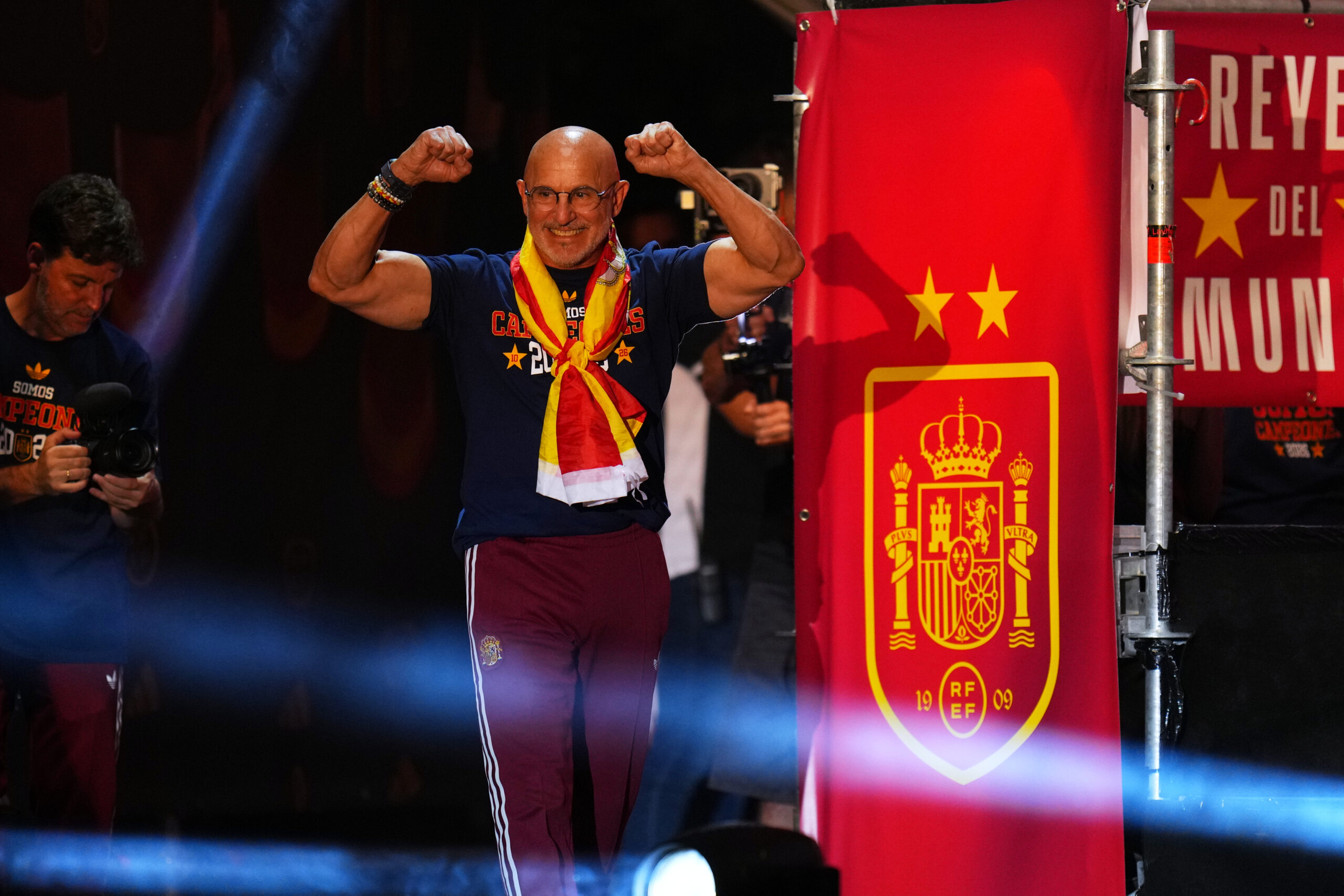Luis de la Fuente proglašen za Riojano Ilustre: Palata sportova dobija ime po selektoru Španije – Luis de la Fuente priznanje La Rioja