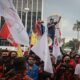 Maskirani demonstranti u Velikoj Britaniji osuđeni zbog zastrašujućeg ponašanja – protesti u Doveru