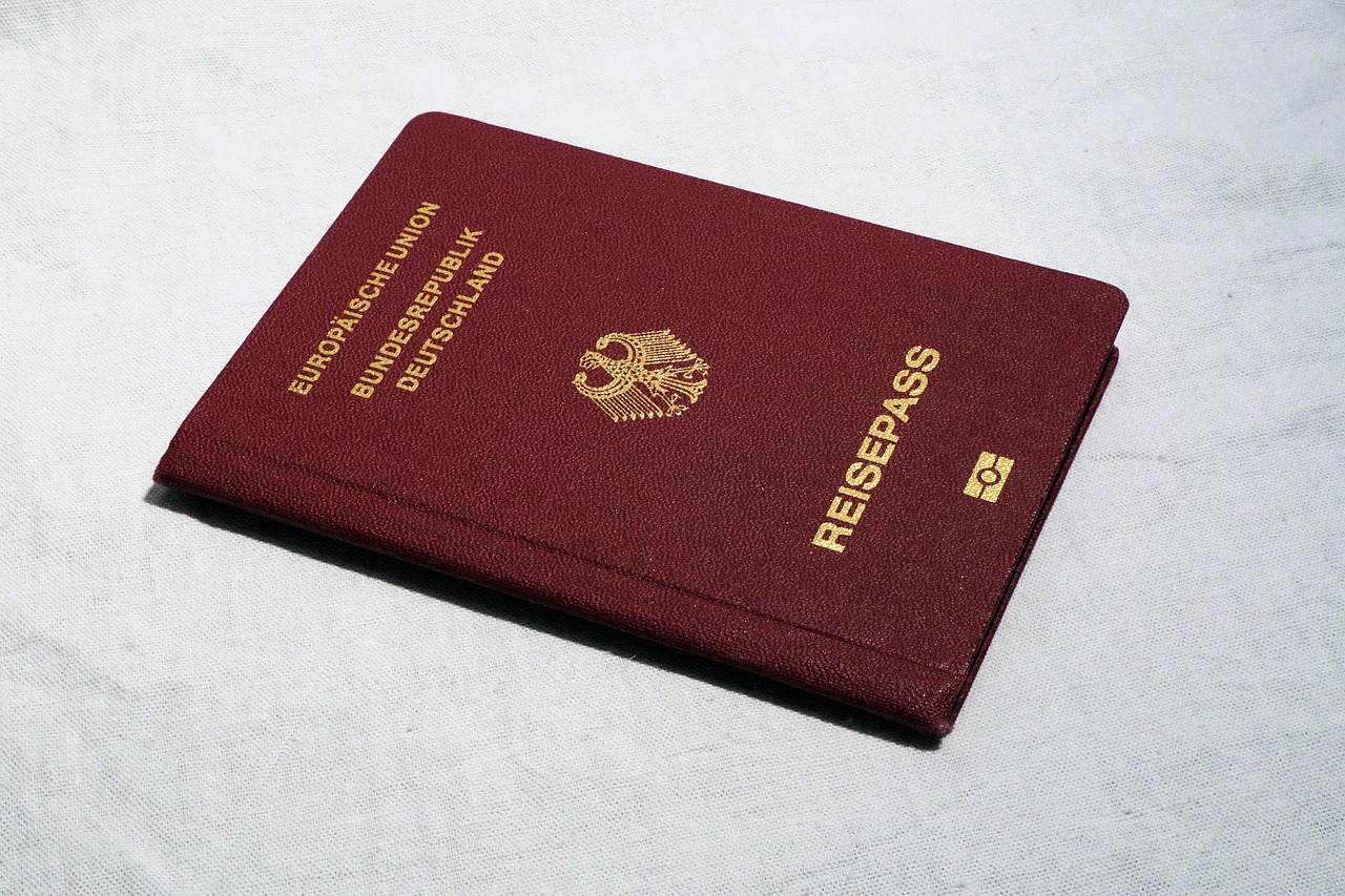 Nove cene MUP dokumenata i tablica od 12. septembra: Putna isprava 5.880 dinara