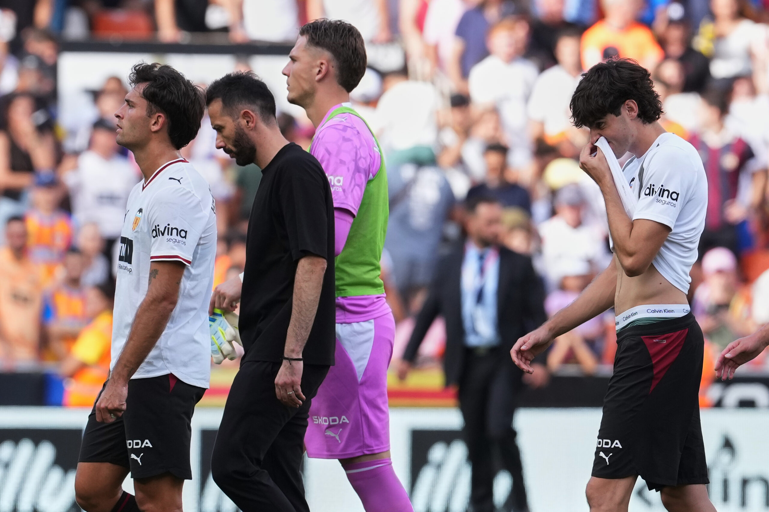 Valensija pred velikim izazovom: Tri utakmice za spas sezone pod vođstvom Korberana – Carlos Corberán Valensija kriza
