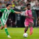 Vinisijus dobio žuti karton posle meča: Murinjo ljut zbog tretmana kapitena Real Madrida – Vinisijus Žunior Real Madrid Betis