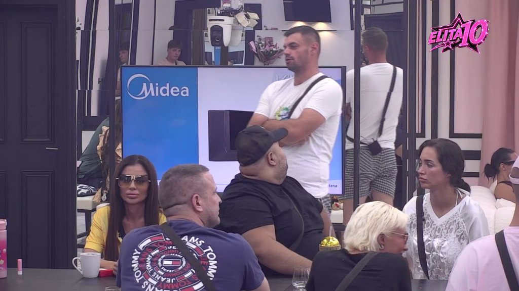 ISPOVEST KOJA JE ZANEMELA TAKMIČARE: Amar Hamzić otkrio teško detinjstvo u Eliti 10, izazvao snažne reakcije (VIDEO) – priča Amara Hamzića
