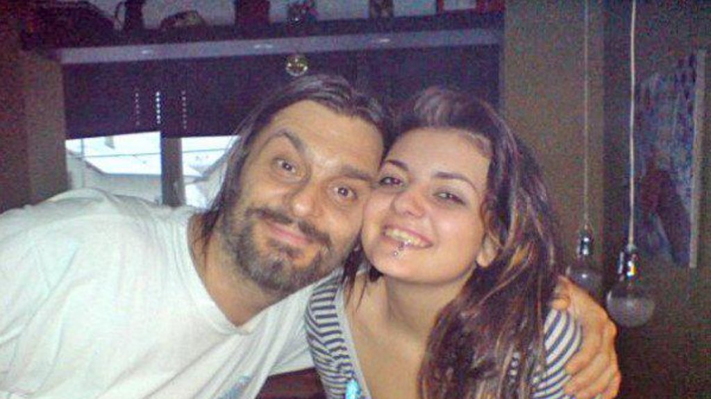 NEOBIČNA PORUKA NA DAN SEĆANJA: Ela Dvornik dobila čestitku za godišnjicu smrti oca, njena reakcija iznenadila (FOTO) – godišnjica smrti oca