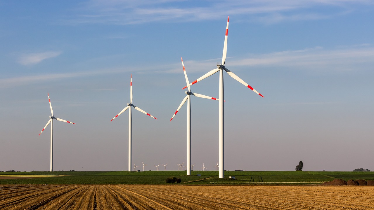 Više od 500 učesnika raspravlja o investicijama u obnovljive izvore energije u Srbiji – investicije u obnovljive izvore energije