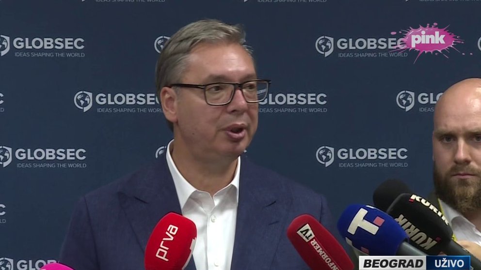 Predsednik Vučić ističe važnost mira i stabilnosti nakon obraćanja javnosti – mir i stabilnost