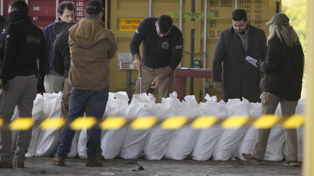 Skoro 4 tone kokaina zaplenjene u luci Dankerk, droga bila sakrivena među otpadom – zaplena skoro 4 tone kokaina u luci Dankerk