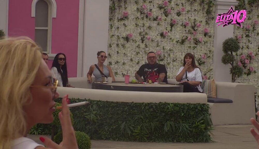 KOMENTAR FILIPA CARA IZAZVAO SMEH: Aleksandra Barać privukla pažnju u rijalitiju, usledila šaljiva reakcija (VIDEO) – Filip Car i Aleksandra Barać