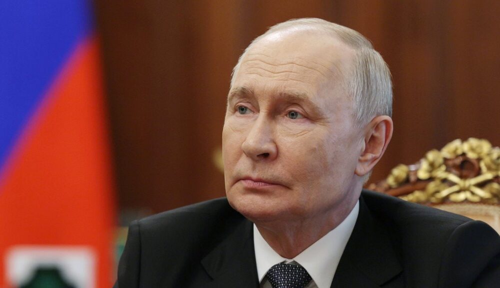Vladimir Putin upozorio da bi ulazak evropskih trupa u Ukrajinu značio rat sa Rusijom
