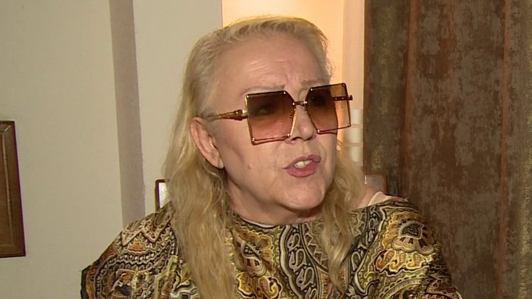 MODNI KOMENTARI KOJI ODJEKUJU: Zorica Marković otvoreno o stajlingu koleginica i kolega u emisiji (FOTO)