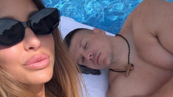 JELENA RADANOVIĆ POSLE DRAME SA ANOM NIKOLIĆ: Pokazala izvajano telo na luksuznom brodu, komentari ne prestaju (FOTO) – izvajano telo Jelene Radanović