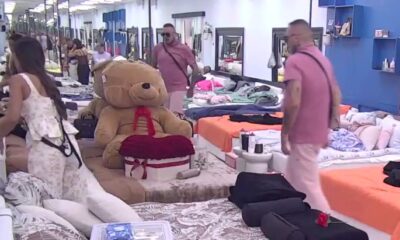 CAR NE MOŽE DA SAKRIJE UTISKE: Filip Car prokomentarisao krevet Anđele Đuričić zbog Sukijevih 151 ruža (VIDEO) – Elita 10