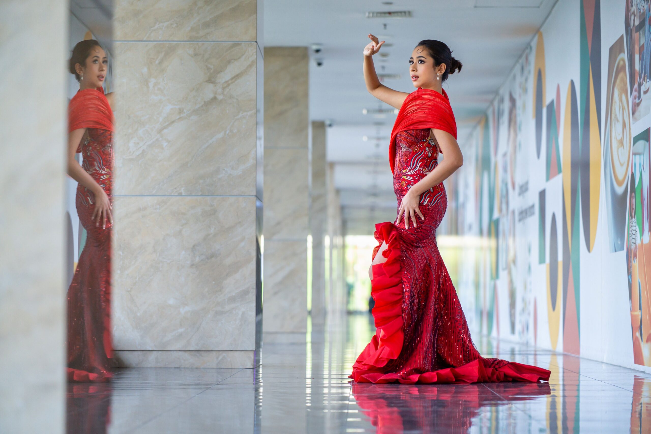 Lisa Rina osvojila crveni tepih u elegantnoj crnoj haljini – Lisa Rina crveni tepih