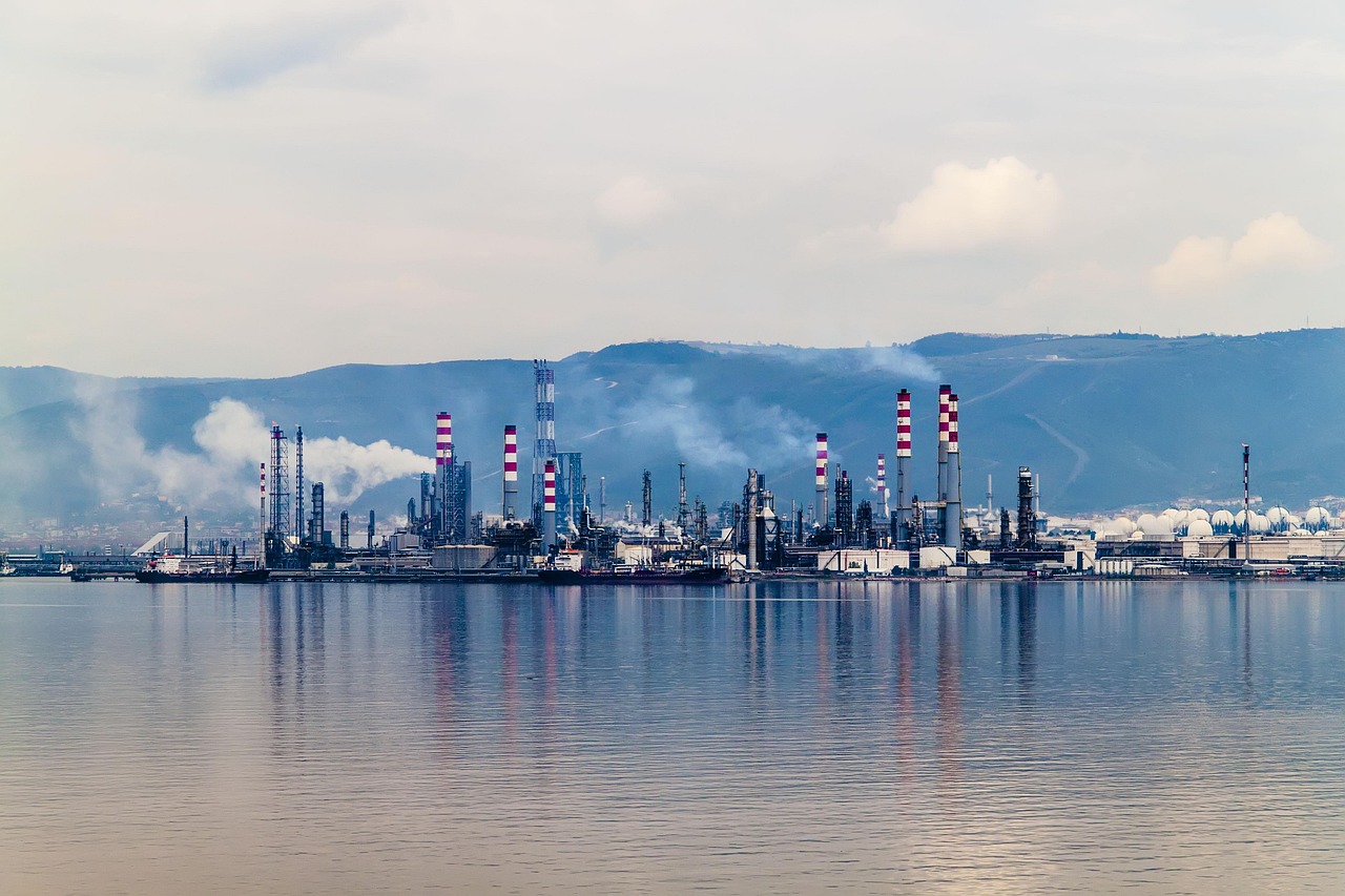 Nafta Brent porasla na 107,50 dolara, evropski gas dosegao 82 evra, indeksi u padu – cena nafte Brent