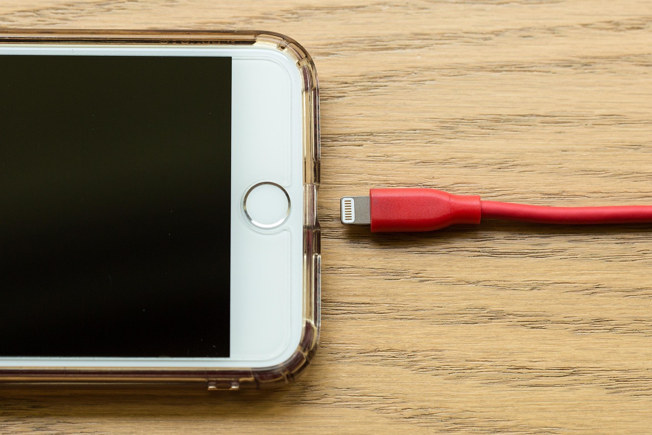 Prednosti i mane korišćenja MagSafe punjača za iPhone uređaje