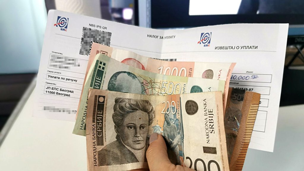 Papirne uplatnice odlaze u prošlost: Sistem 'Plati' menja način plaćanja taksi – sistem Plati