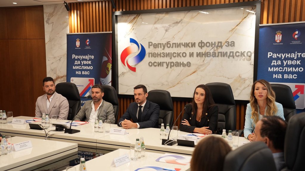 Penzionerske kartice donose popuste: Gde najstariji mogu da ostvare nove pogodnosti