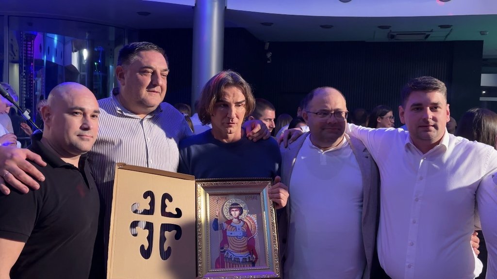 Posebna ikona iz Hilandara za Željka Mitrovića: Pinkovci doneli poklon sa Svete Gore
