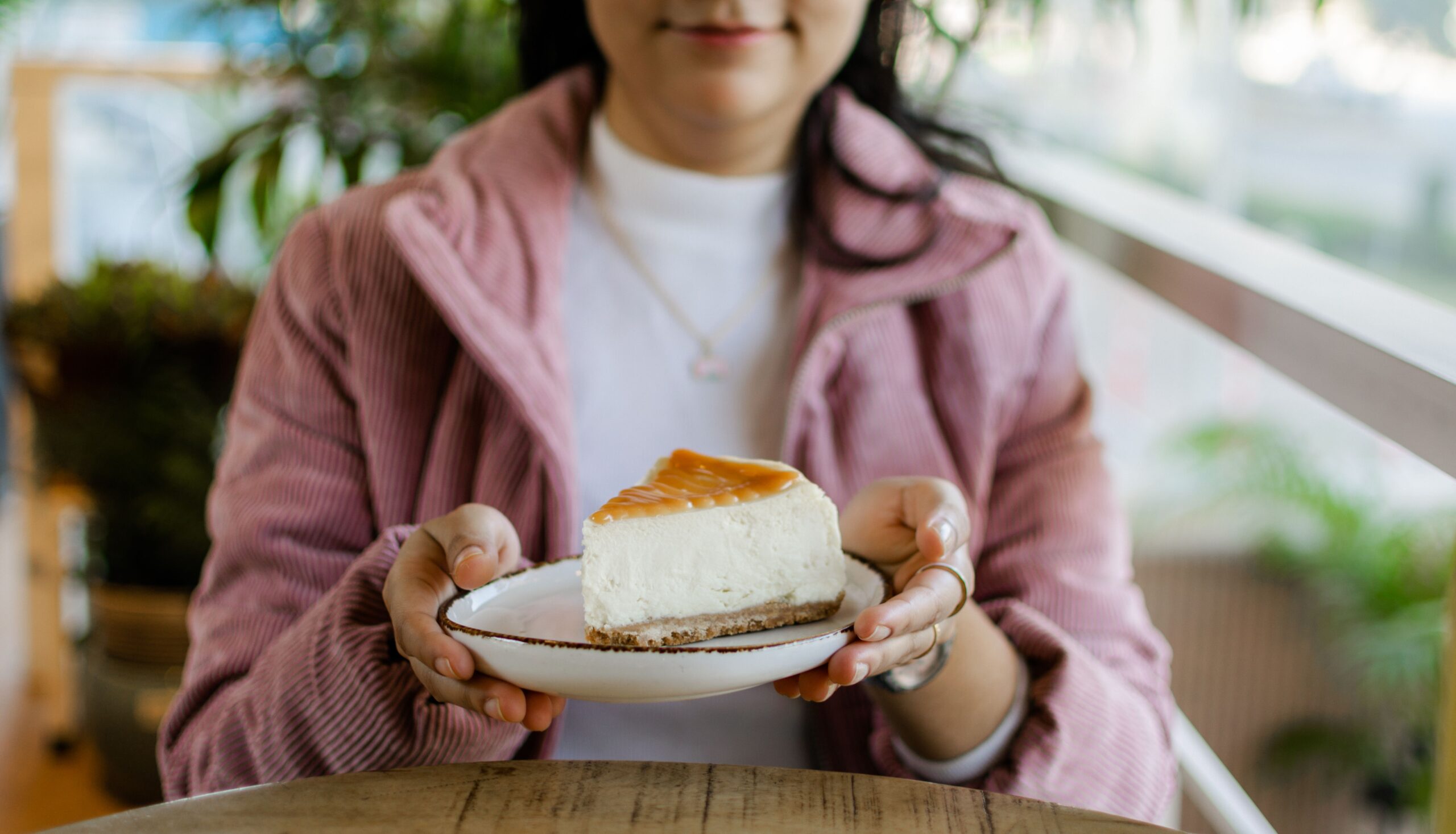 Prevrnuti cheesecake bez pečenja: Jednostavan desert za uživanje kod kuće