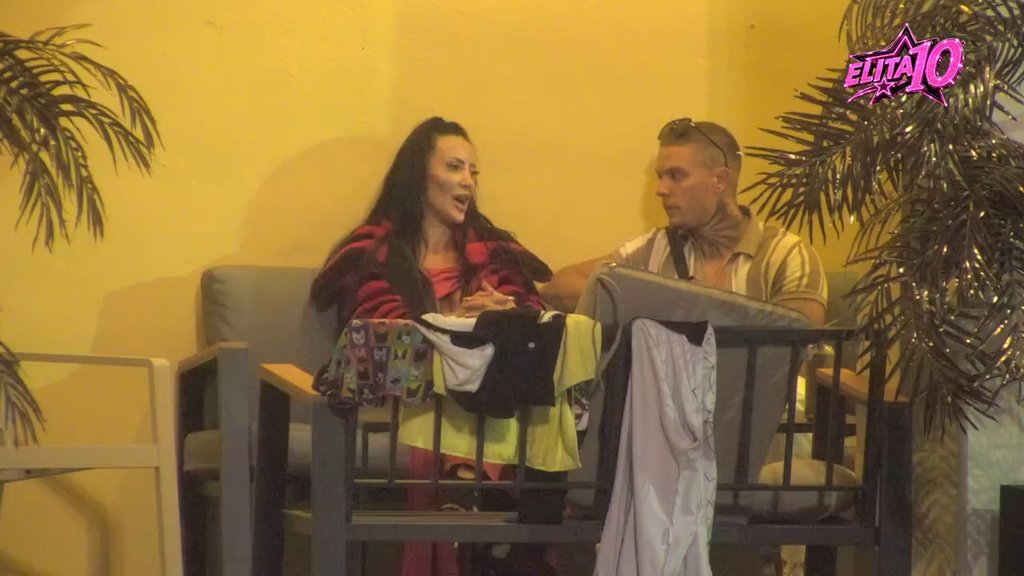 SEVAJU VARNICE IZMEĐU SLIČAJNIH ZVEZDA: Slađa Poršelina i Leon Carner u otvorenom razgovoru o odnosu (VIDEO) – sevaju varnice izmeđi sličajnih zvezda