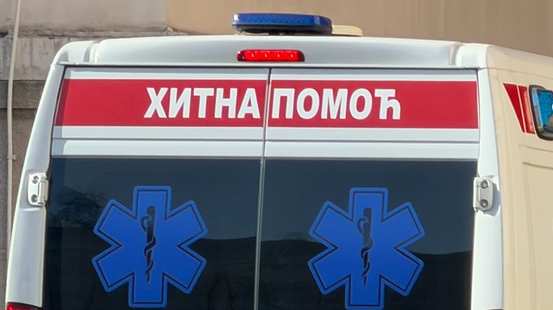 Tragedija na Karaburmi: Žena stradala dok je prelazila na pešačkom prelazu – saobraćajna nesreća na Karaburmi