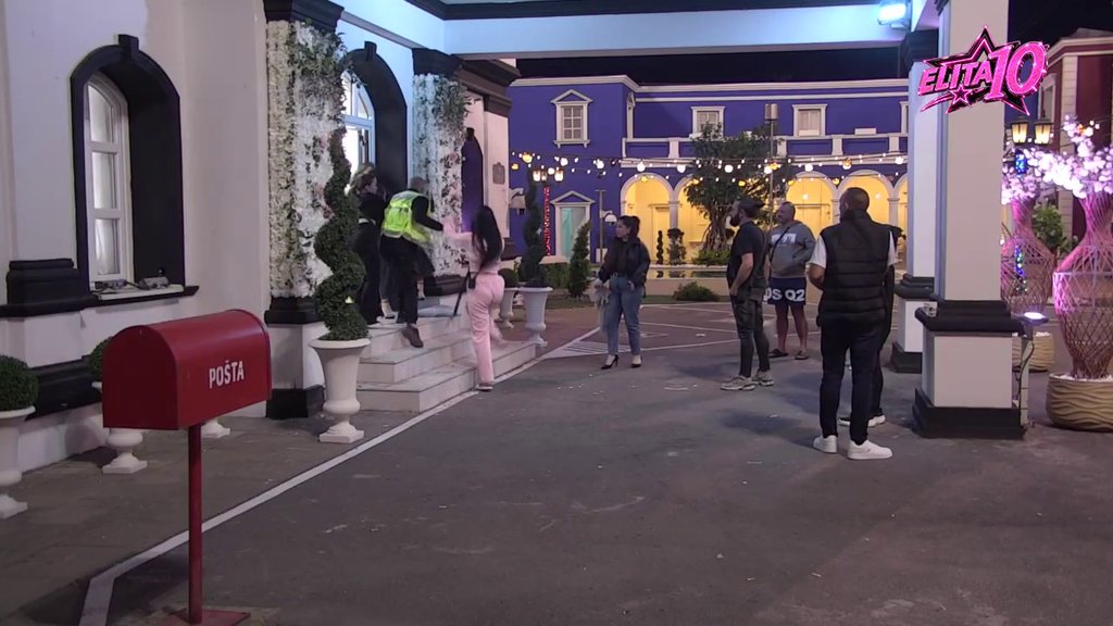 NAPETOST JE RASLA U BELOJ KUĆI: Miljana Ristić udarila Kristinu Jelkić, obezbeđenje sprečilo nastavak sukoba (VIDEO) – incident u Beloj kući
