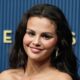 POJAVILA SE NA CRVENOM TEPIHU, KOMENTARI NE PRESTAJU: Selena Gomez izazvala lavinu reakcija zbog izgleda lica (FOTO) – izgled lica Selena Gomez