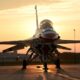 Američki F-16 se srušio u Mičigenu: Pilot katapultiran, naređena evakuacija – pad F-16 u Mičigenu