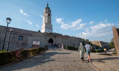 Izložba tradicionalne umetnosti otvorena u Kuli Zindan kapije – kulturno nasleđe u kadrovima tvrđave