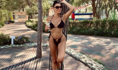 KAKAV PREOBRAŽAJ U PETOJ DECENIJI: Mia Borisavljević pokazala izvajano telo u bikiniju, komentari ne prestaju (FOTO) – Mia Borisavljević u bikiniju