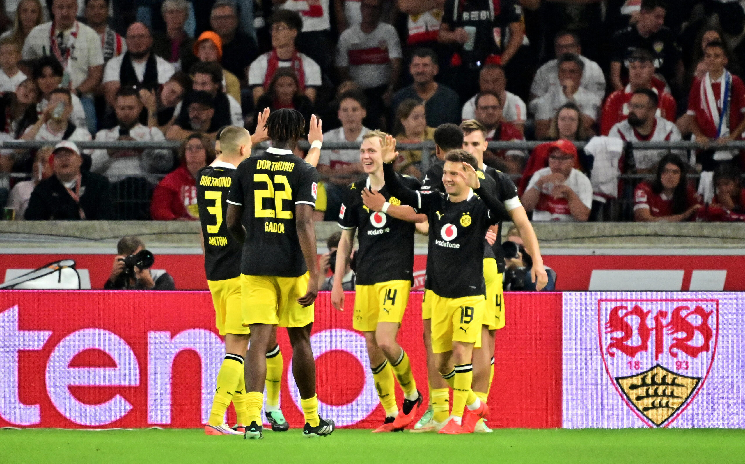 Borusija Dortmund pobedila Štutgart 1:0: Savršen start sezone za „milionere“ – Borusija Dortmund Štutgart Bundesliga